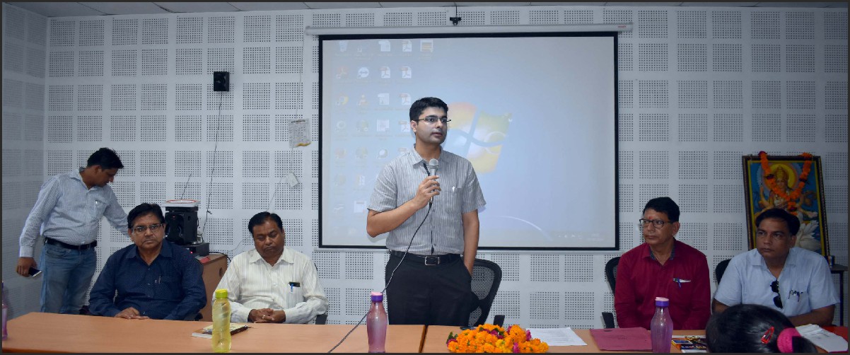 Jhalawar Education Department News Jhalawar Free Clases Started By Collector Siddharth Sihag News Aap Ki Awaz News Live News Latest News In Aap Ki Awaz News à¤à¤ªà¤ à¤à¤µ à¤ à¤à¤ª à¤ à¤à¤µ à¤ He explains everything thoroughly and he was the only neurologist out of does dr.